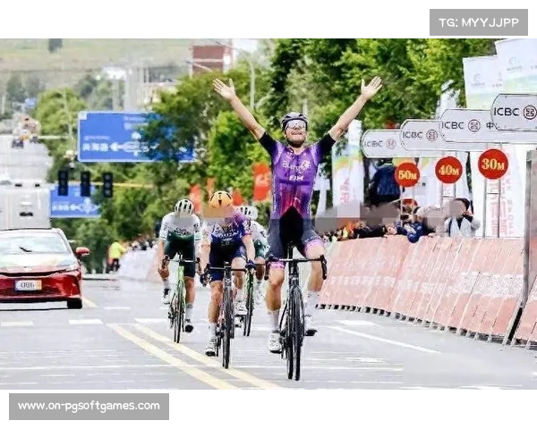 国际车手抵达赛地,适应时差与气候条件